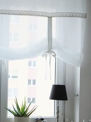 roleta lniana atrapa rzymskiej panel na okno biała
